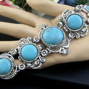 💙 Karu Arke  Faux Turquoise vintage Bracelet